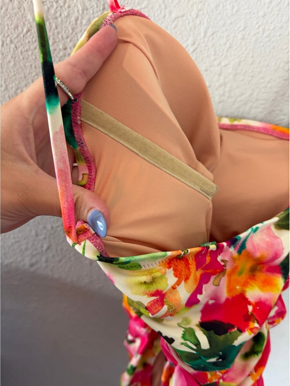 J.Crew Floral One Piece Swimsuit size 10. EUC. Removable pads and tie shoulder s - Picture 6 of 6